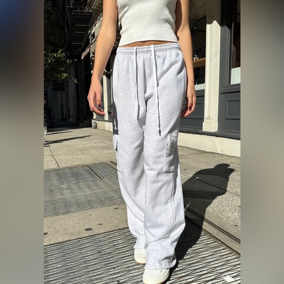 Brandy Melville Anastasia silver gray soft pocket sweatpants - Picture 3 of 4